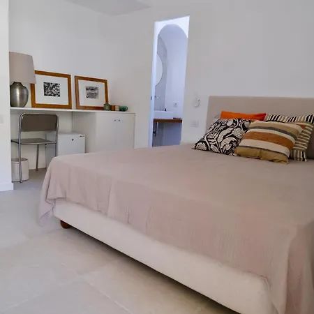 La Rondinella Bed & Breakfast *