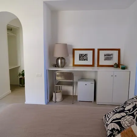 La Rondinella Bed & Breakfast